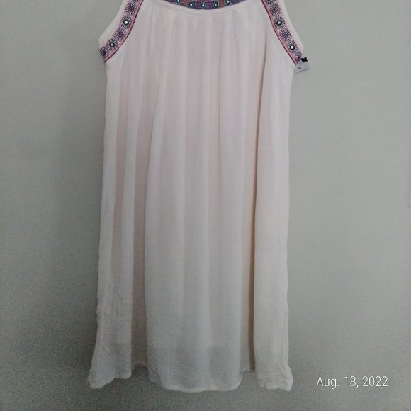 Xhilaration Dress, Large. White color. - Picture 2 of 9